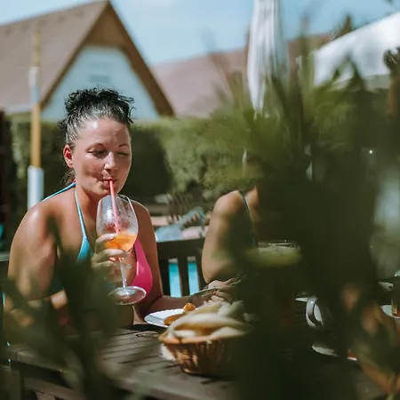 ゲストハウス Janika