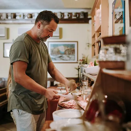 Janika بيت ضيافة