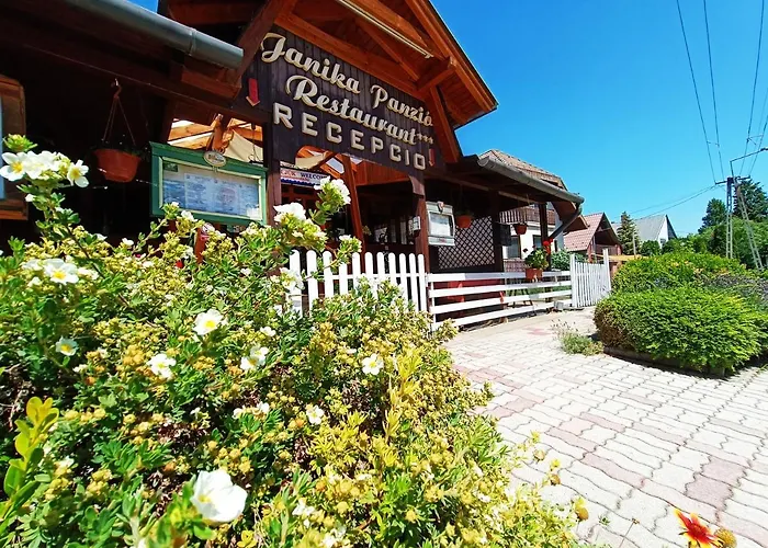 Janika 3* פוניארצוושהג'