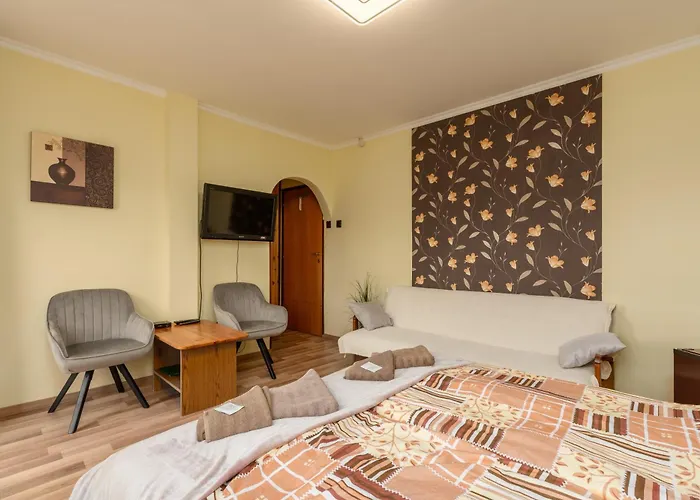 Janika 3* פוניארצוושהג'